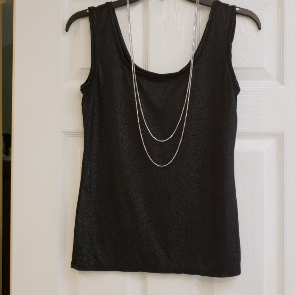 White house black market tank